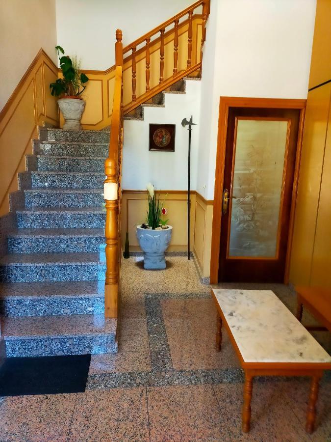 Apartamento En El Casco Antiguo De Понферрада Экстерьер фото